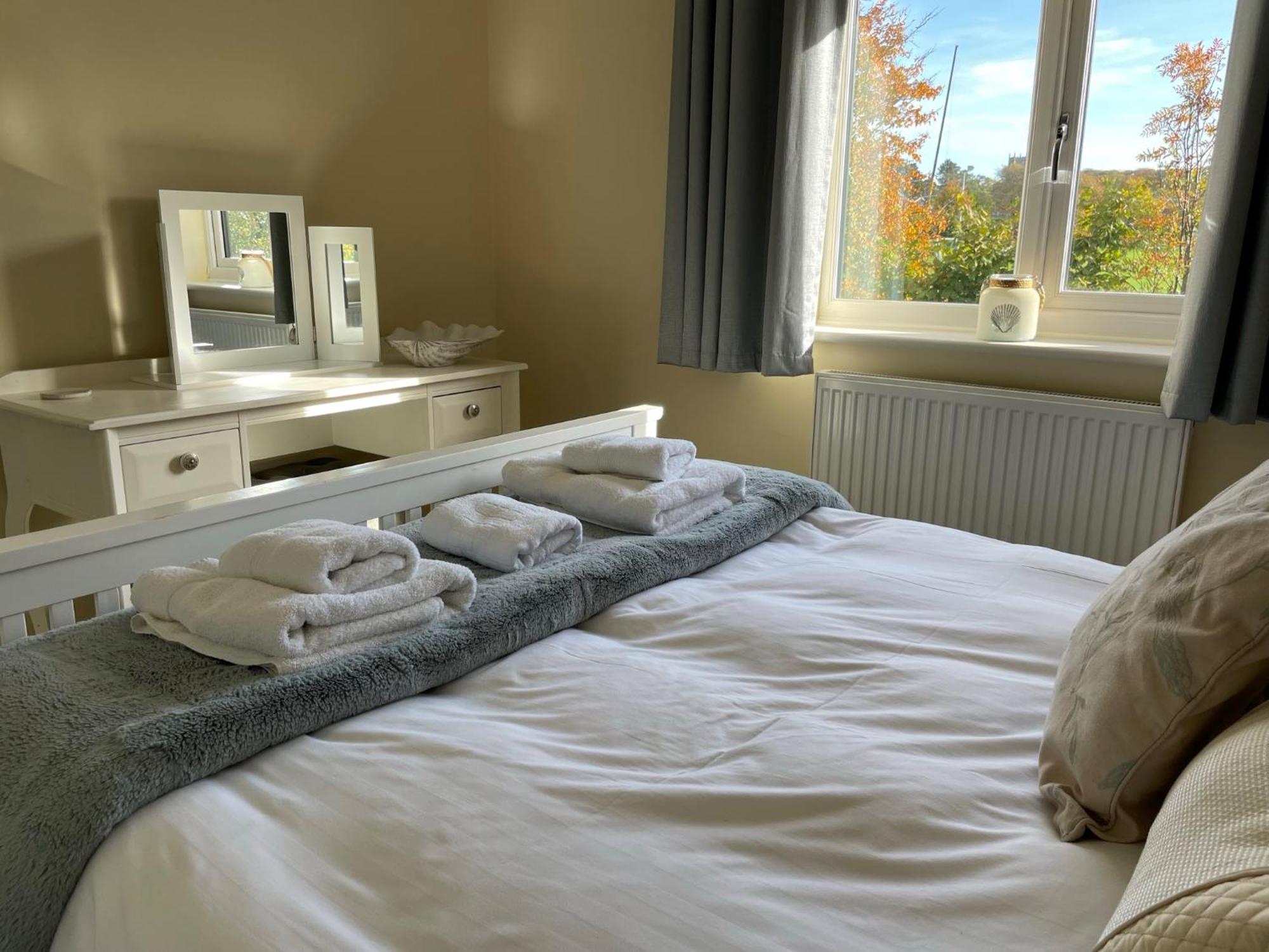 Saltkettle In Blakeney, Sleeping 12 In 5 Bedrooms Ngoại thất bức ảnh